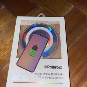Polaroid Wireless Charging Pad for QI-Enabled Devices. NWOT